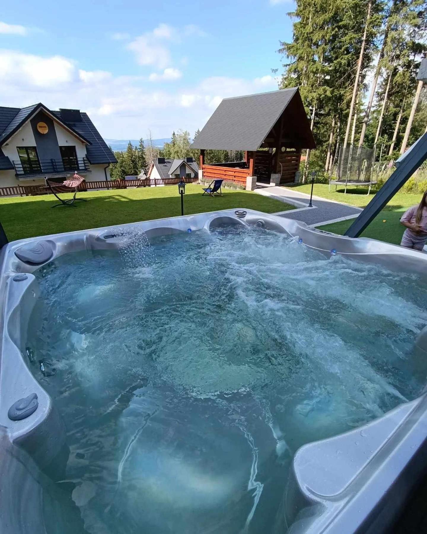 Eden Jacuzzi, Sauna Apartmán *